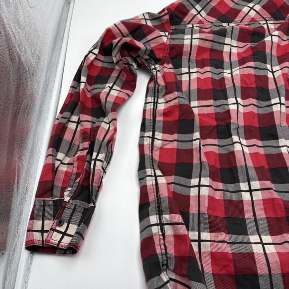 Obey‎ Flannel Shirt Button Down Mens Size Medium Red Checkered Long Sleeve - Picture 13 of 15